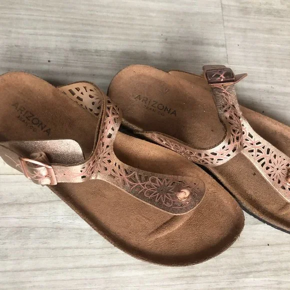 Arizona Jean Co Thong Style Sandals Rose Gold with Rose Gold Accents Size 9 - Picture 1 of 6
